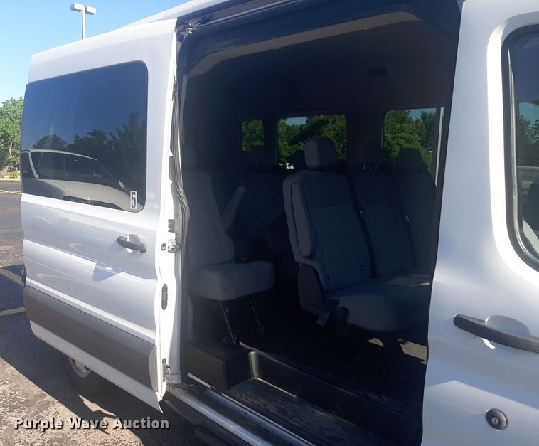 image for item NU9801 2017 Ford Transit 350 Wagon van