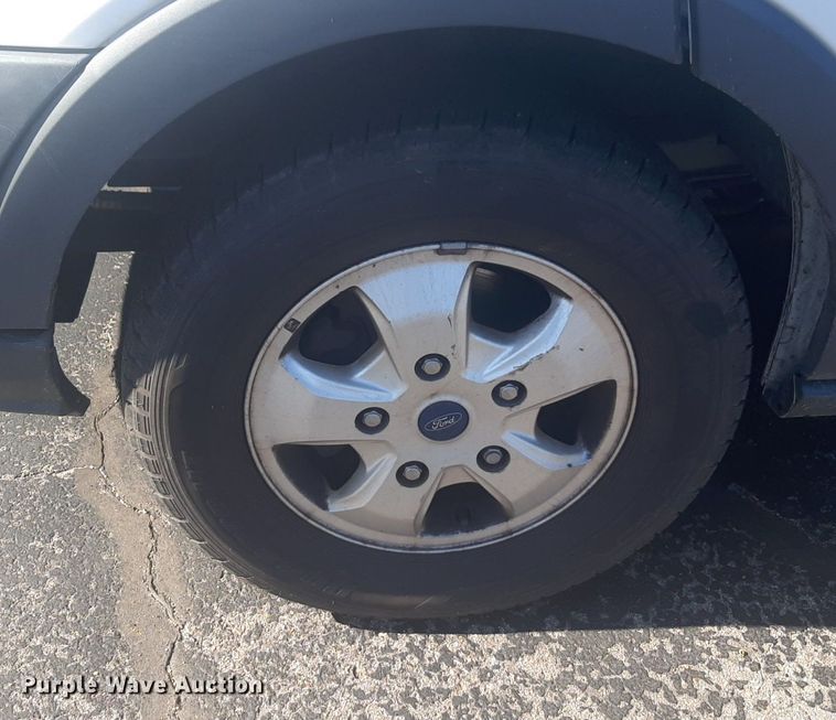 image for item NU9801 2017 Ford Transit 350 Wagon van