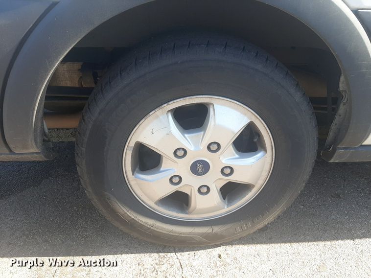 image for item NU9801 2017 Ford Transit 350 Wagon van