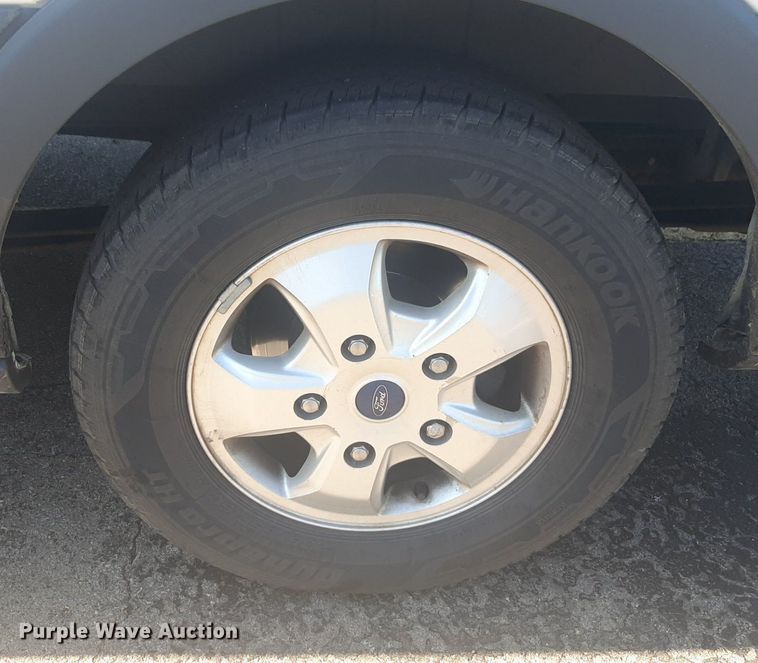 image for item NU9801 2017 Ford Transit 350 Wagon van