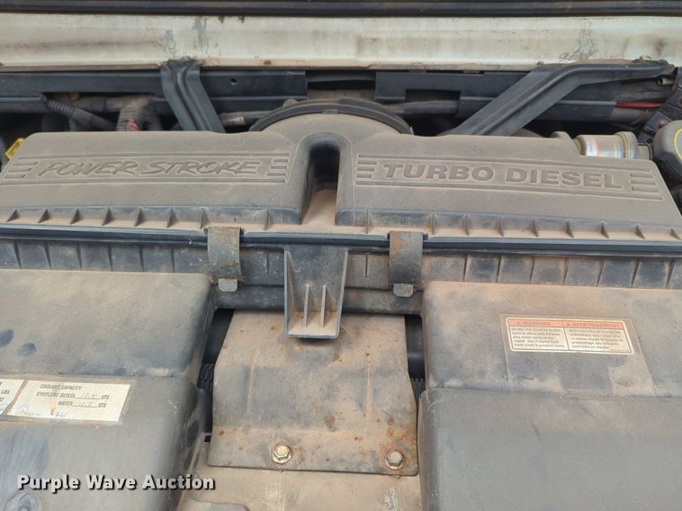 image for item NZ9620 2000 Ford E450 Super Duty ambulance