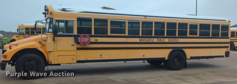 image for item NZ9718 2007 Blue Bird school bus