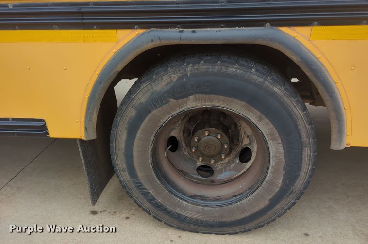 image for item NZ9718 2007 Blue Bird school bus