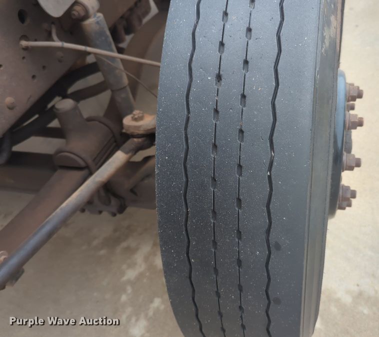 image for item NZ9718 2007 Blue Bird school bus