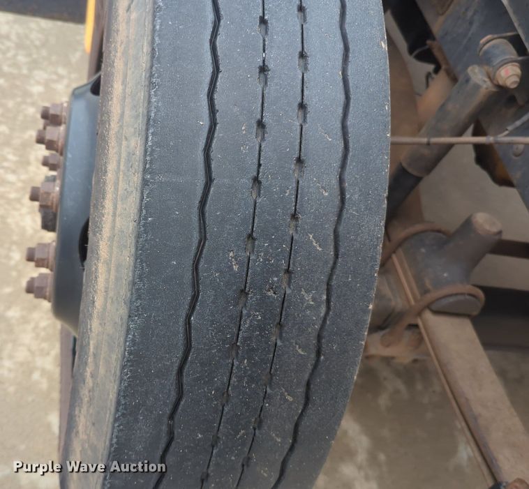 image for item NZ9718 2007 Blue Bird school bus