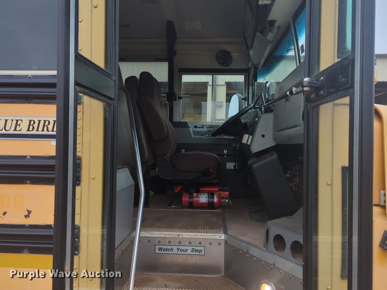 image for item NZ9719 2009 Blue Bird school bus