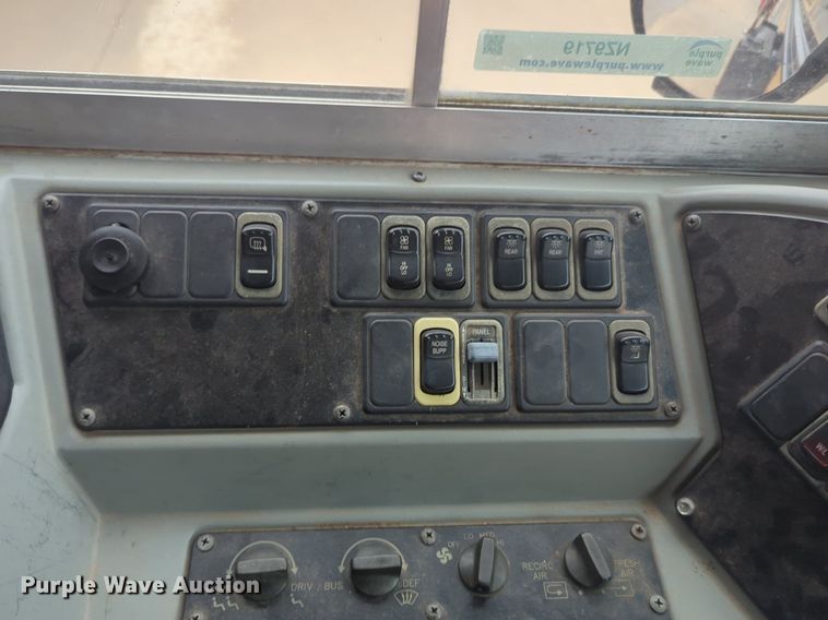 image for item NZ9719 2009 Blue Bird school bus