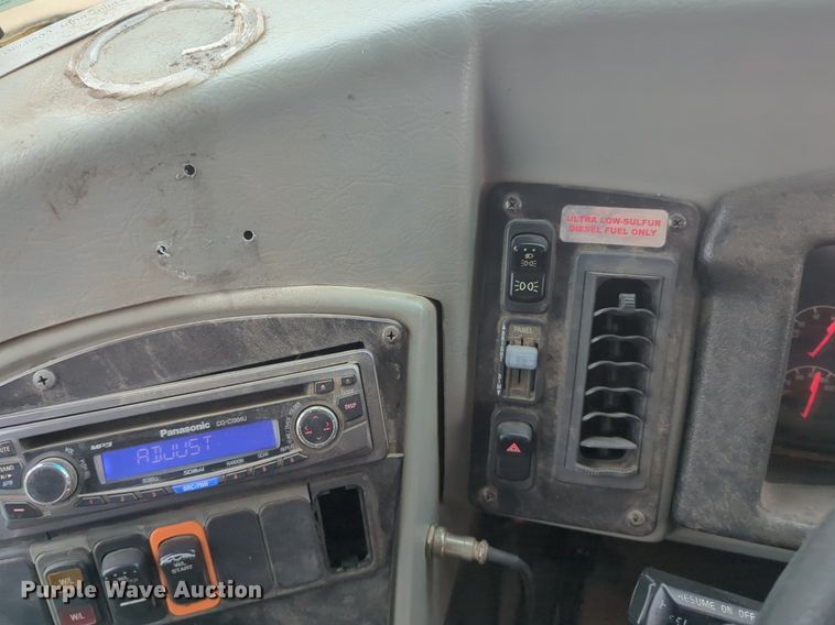 image for item NZ9719 2009 Blue Bird school bus