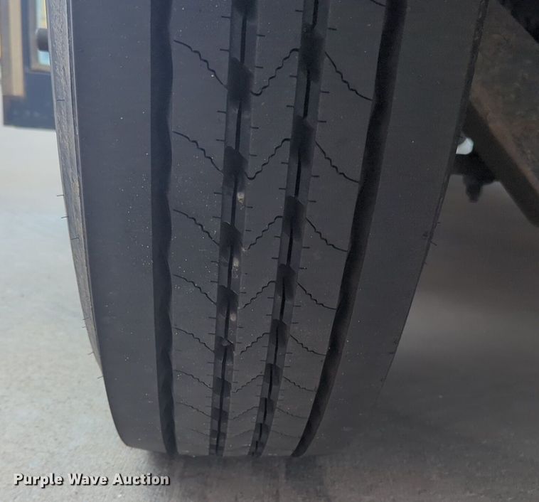 image for item NZ9719 2009 Blue Bird school bus