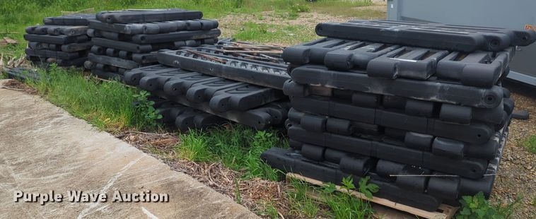 image for item NZ9721 Playground border