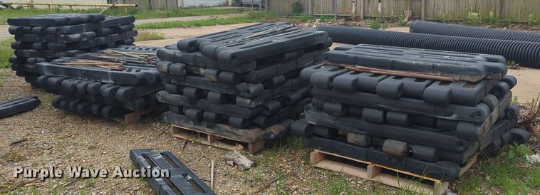 image for item NZ9721 Playground border