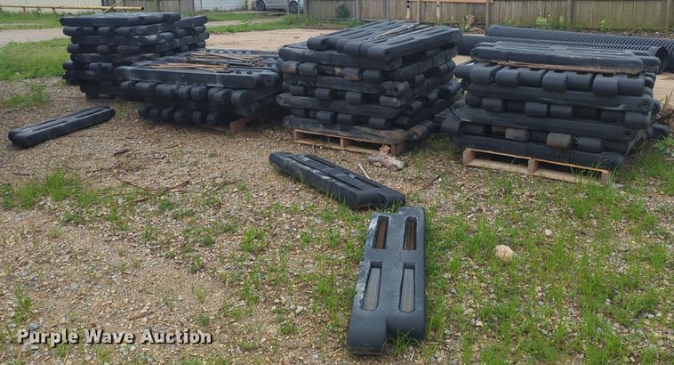 image for item NZ9721 Playground border