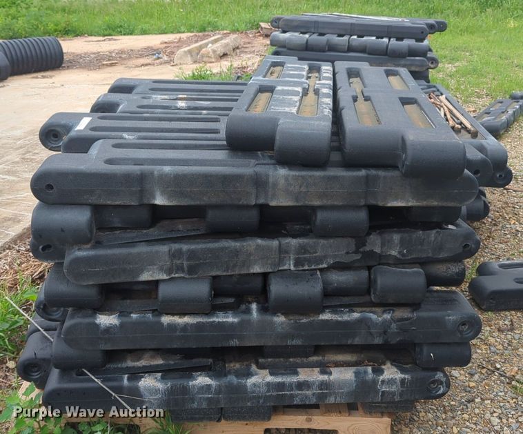 image for item NZ9721 Playground border