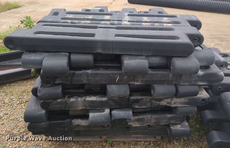 image for item NZ9721 Playground border