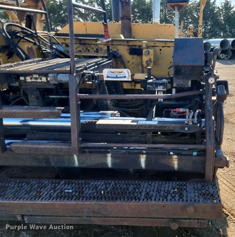 image for item NZ9840 2000 Caterpillar AP1000B paver