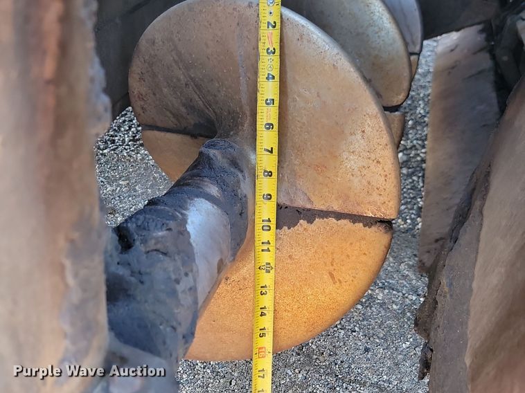 image for item NZ9840 2000 Caterpillar AP1000B paver