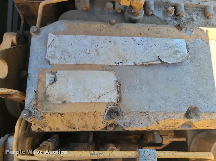image for item NZ9840 2000 Caterpillar AP1000B paver