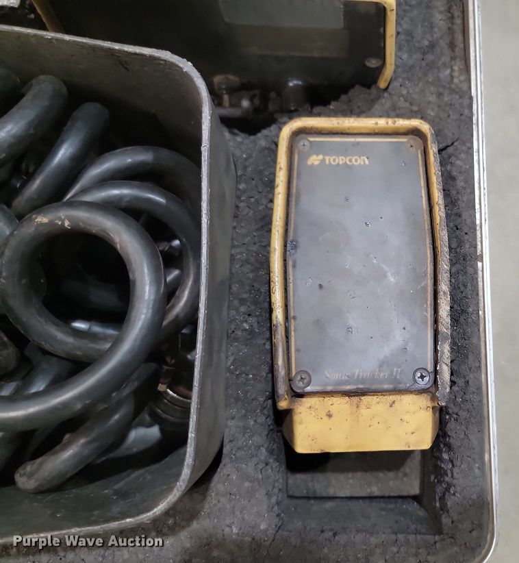 image for item NZ9840 2000 Caterpillar AP1000B paver