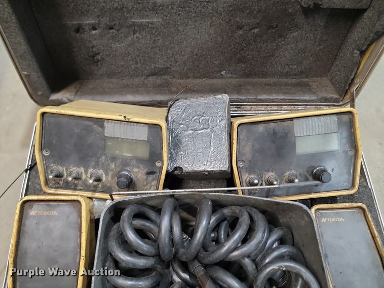 image for item NZ9840 2000 Caterpillar AP1000B paver