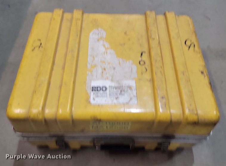 image for item NZ9840 2000 Caterpillar AP1000B paver