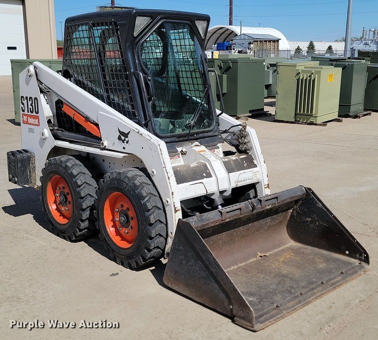 image for item NZ9841 2009 Bobcat S130 skid steer loader