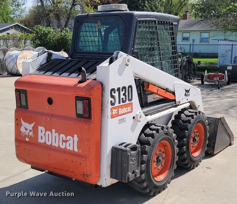 image for item NZ9841 2009 Bobcat S130 skid steer loader