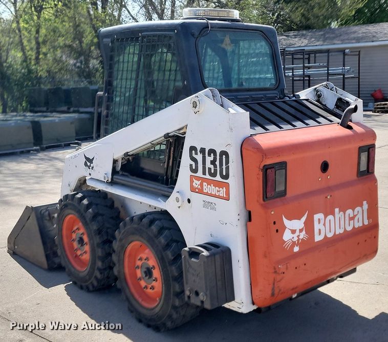 image for item NZ9841 2009 Bobcat S130 skid steer loader