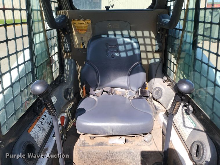 image for item NZ9841 2009 Bobcat S130 skid steer loader
