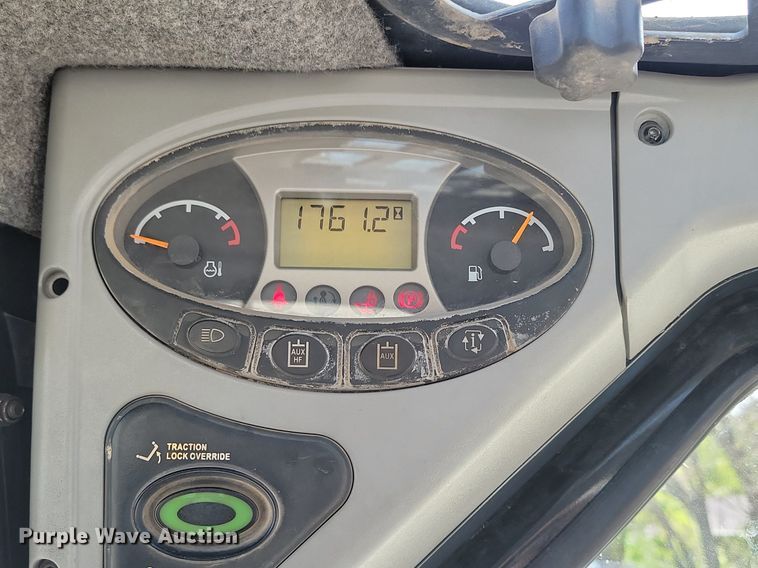 image for item NZ9841 2009 Bobcat S130 skid steer loader