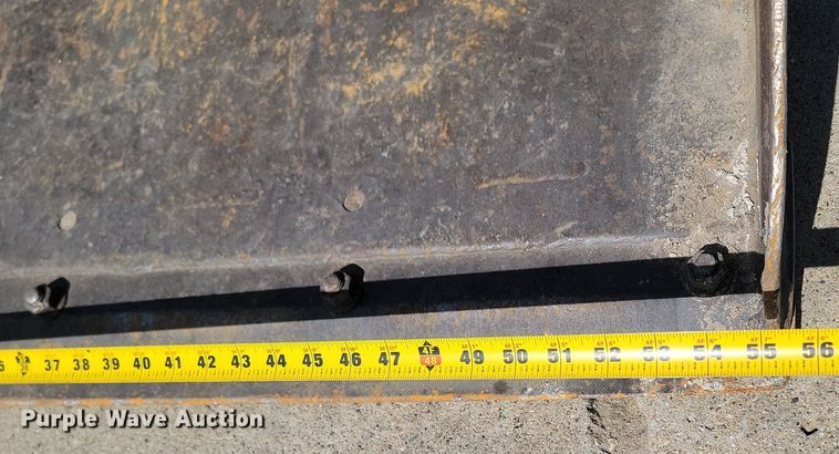 image for item NZ9841 2009 Bobcat S130 skid steer loader