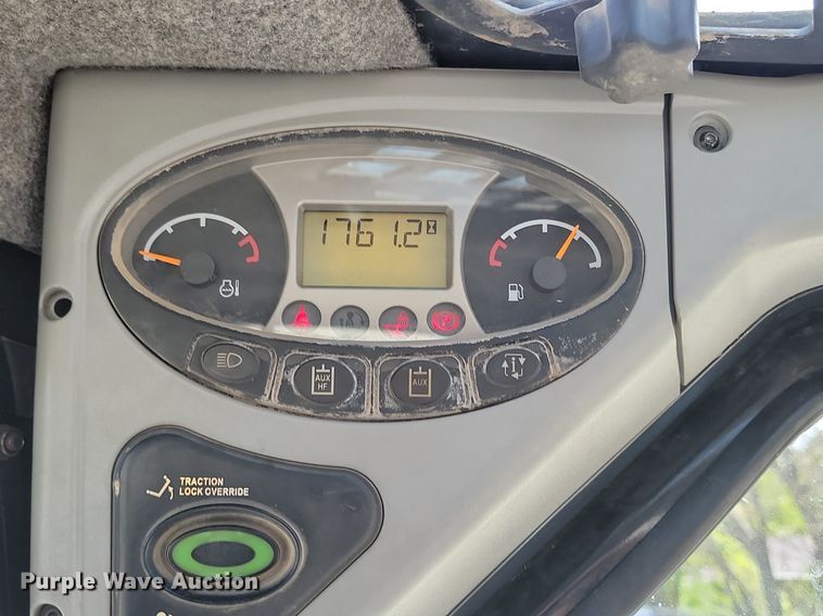 image for item NZ9841 2009 Bobcat S130 skid steer loader