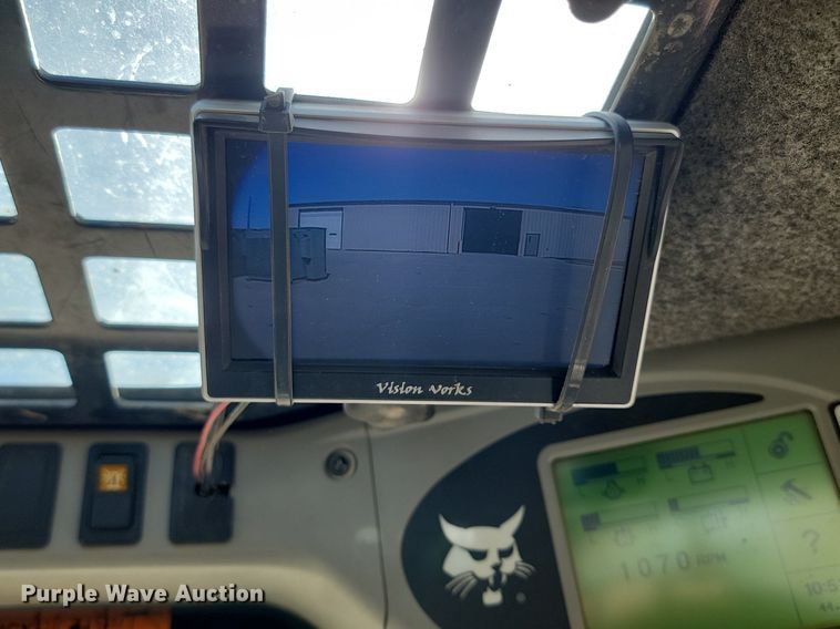 image for item NZ9841 2009 Bobcat S130 skid steer loader