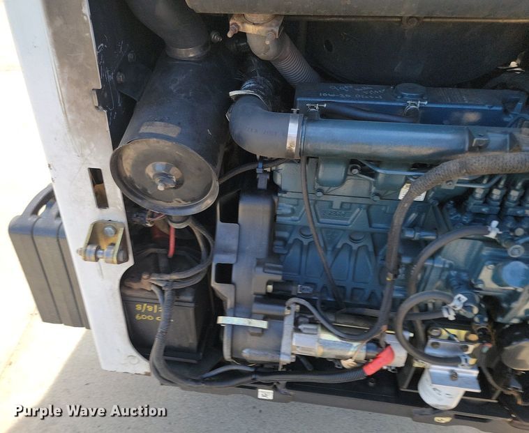 image for item NZ9841 2009 Bobcat S130 skid steer loader