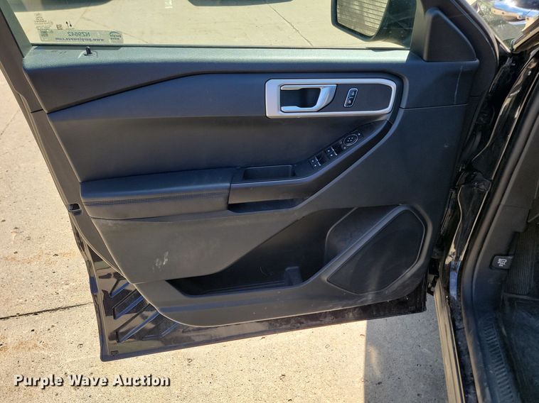 image for item NZ9842 2021 Ford  Explorer Police Interceptor  SUV