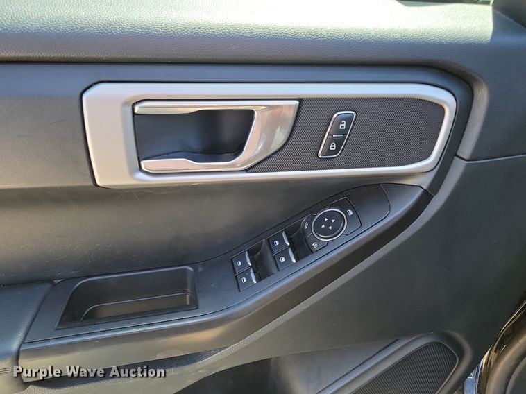 image for item NZ9842 2021 Ford  Explorer Police Interceptor  SUV