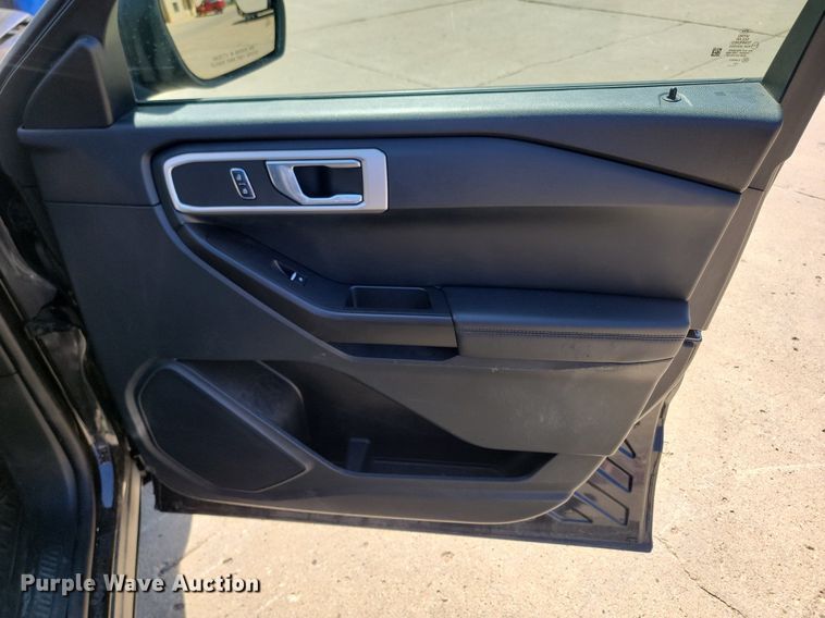 image for item NZ9842 2021 Ford  Explorer Police Interceptor  SUV