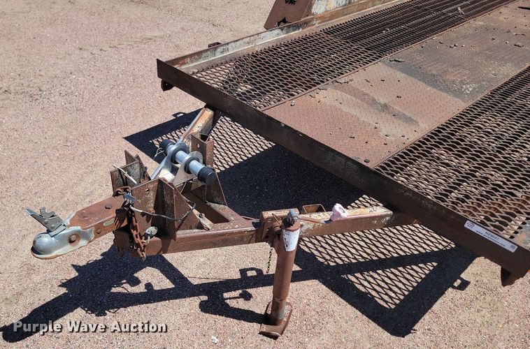 image for item NZ9847 1982 Degest utility trailer