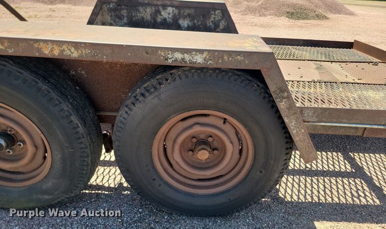 image for item NZ9847 1982 Degest utility trailer