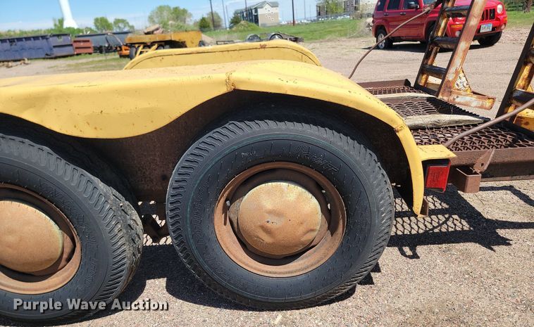 image for item NZ9848 1972 Work Horse utility trailer