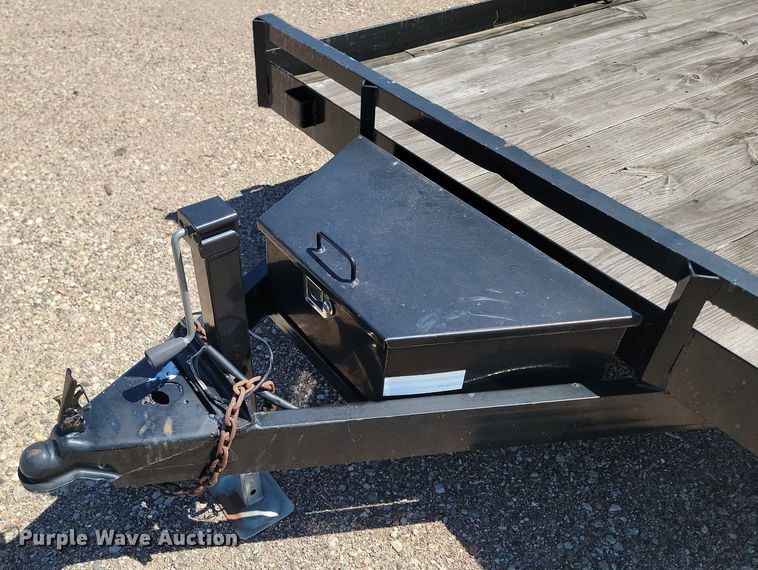 image for item NZ9849 2001 Road King 8x24 equipment trailer