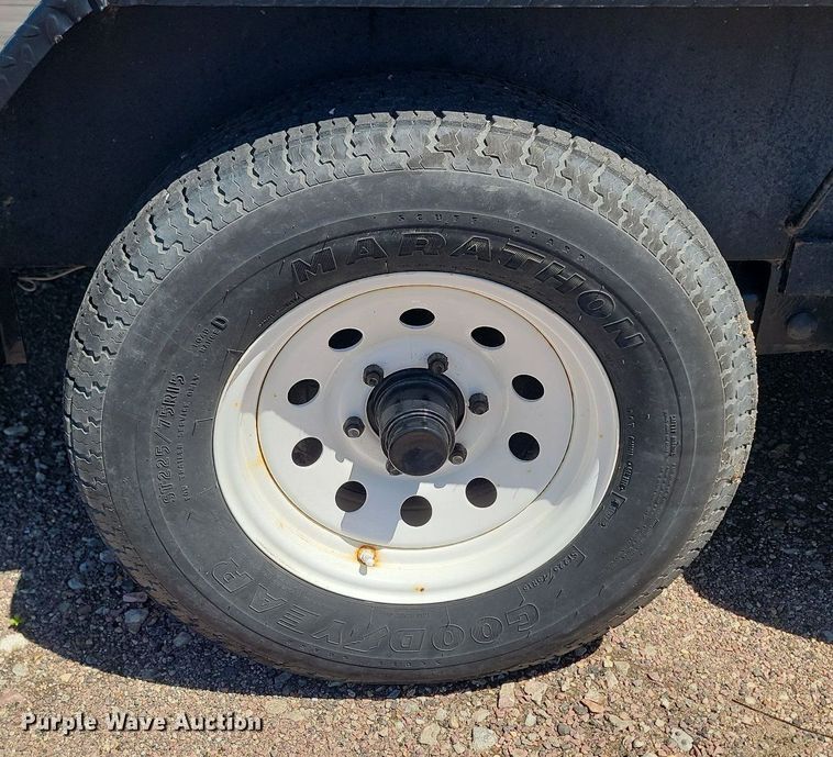 image for item NZ9849 2001 Road King 8x24 equipment trailer