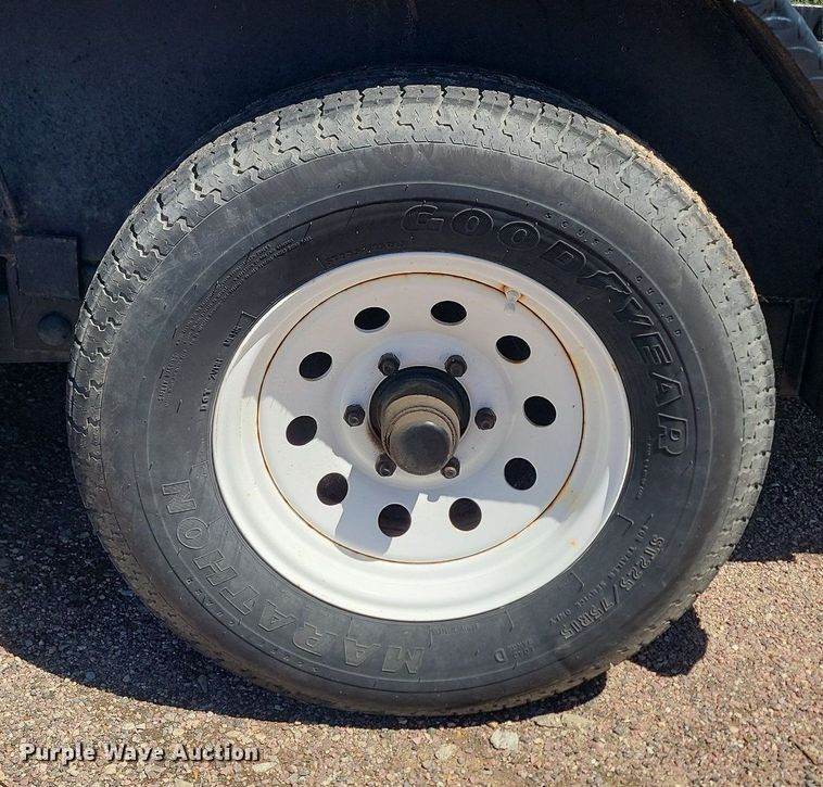 image for item NZ9849 2001 Road King 8x24 equipment trailer