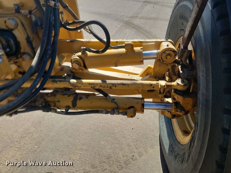 image for item NZ9851 2008 Caterpillar 140M motor grader