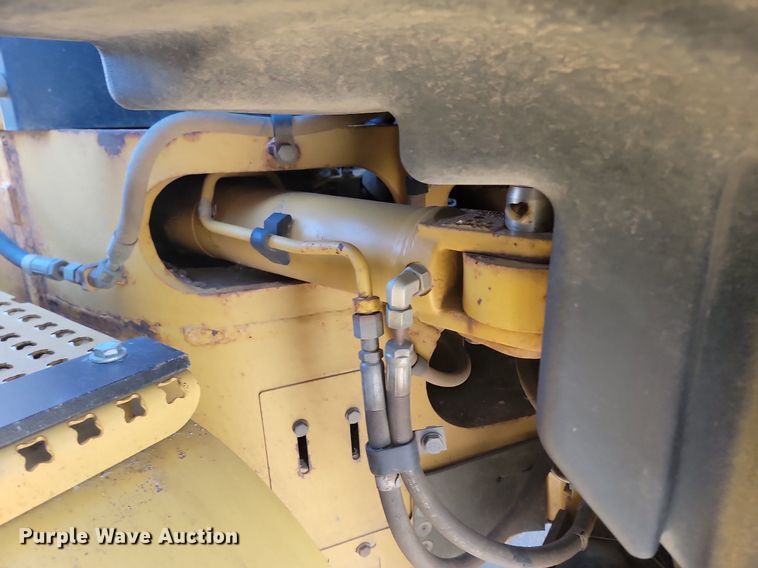 image for item NZ9851 2008 Caterpillar 140M motor grader