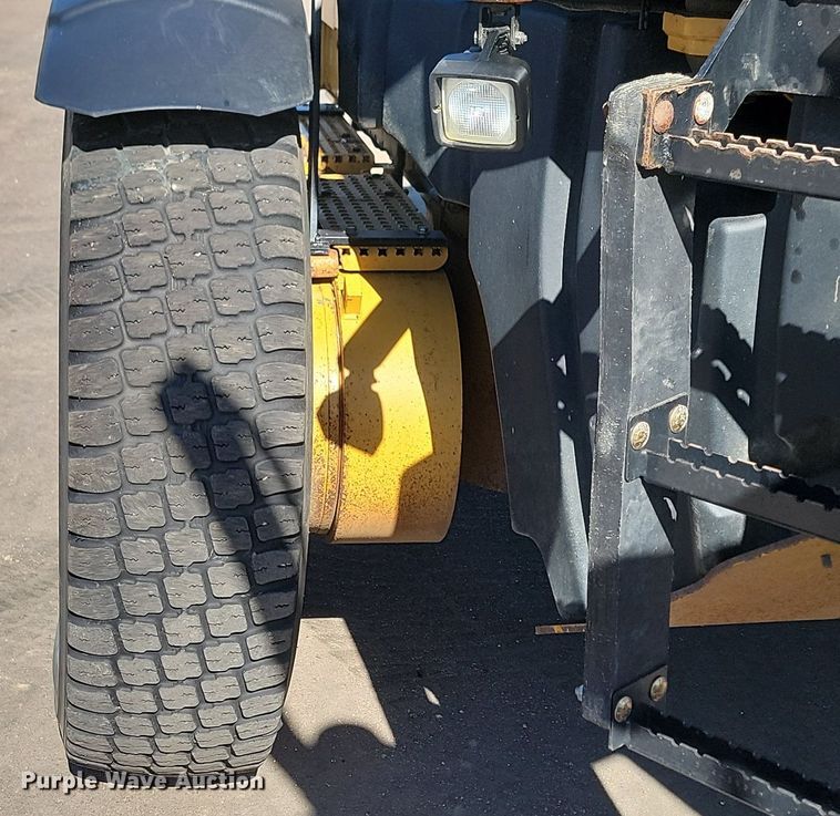 image for item NZ9851 2008 Caterpillar 140M motor grader