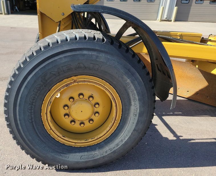 image for item NZ9851 2008 Caterpillar 140M motor grader