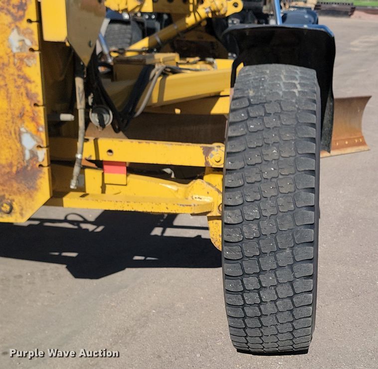 image for item NZ9851 2008 Caterpillar 140M motor grader