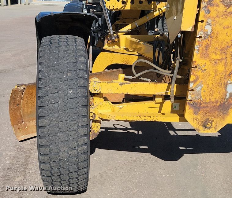 image for item NZ9851 2008 Caterpillar 140M motor grader