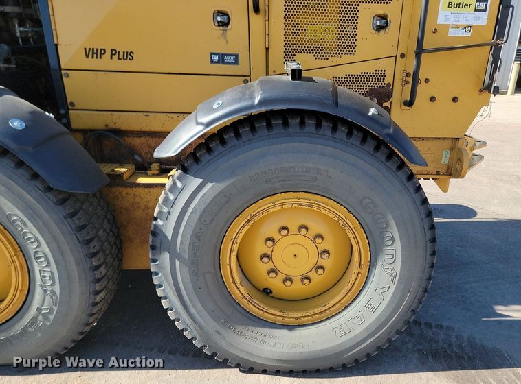 image for item NZ9851 2008 Caterpillar 140M motor grader