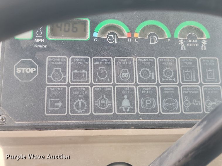 image for item NZ9852 1999 John Deere 772CH motor grader